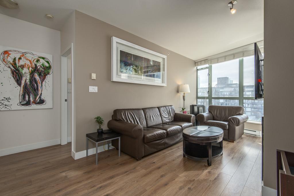 Luxury 3 Bed Private Apartment In Central Downtown Vancouver Exterior photo